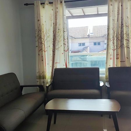 Bbt Double Storey Balcony Bukit Tinggi Home Klang Buitenkant foto