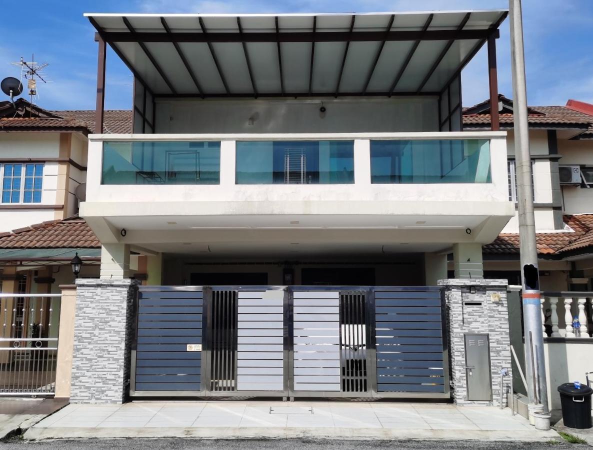 Bbt Double Storey Balcony Bukit Tinggi Home Klang Buitenkant foto